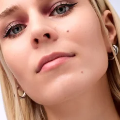 Catrice Tiny Treasures 020 Wild Berry Eyeshadow Palette Hot