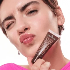 Essence Choco Bomb 01 Chocoholic! Shiny Lipgloss Sale