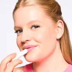 Essence Juice Bomb 02 So Berry Cute Glossy Butter Balm Online