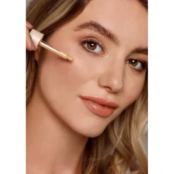 Kruidvat Stay With Me 020 N Warm Sand Radiant Matte Serum Foundation Hot