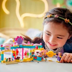 LEGO Friends 42649 Heartlake City Snoepwinkel Online