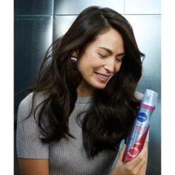 Nivea 5 Ultra Strong Styling Hairspray