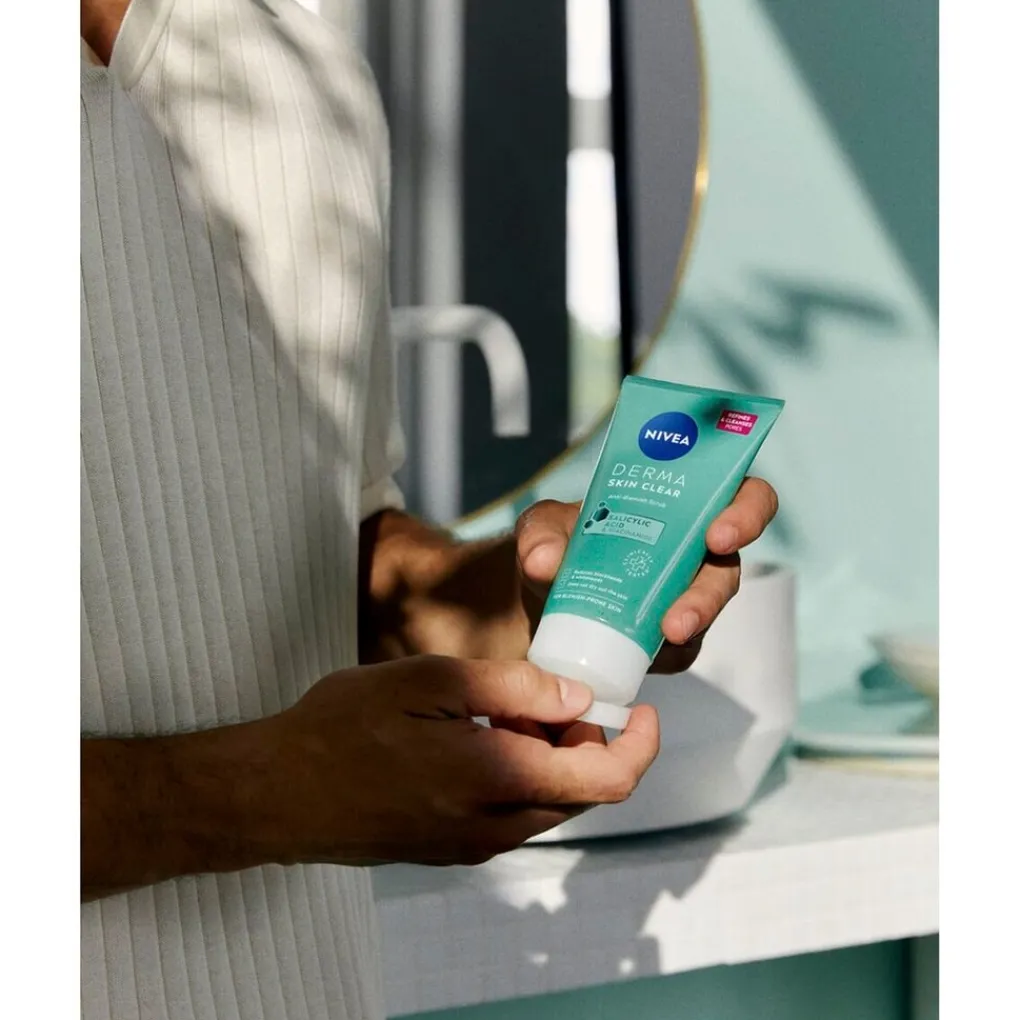 Nivea Skincare NIVEA Derma Skin Clear Scrub