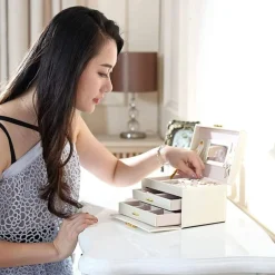 UNIQ Nellia Sieradendoos Outlet