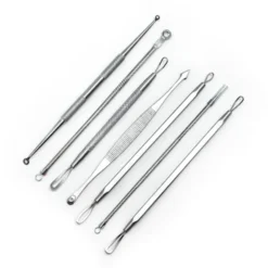 UNIQ Comedonen Toolkit – 7‑delige Hudorm­verwijderaar Set in Wit Etuí New